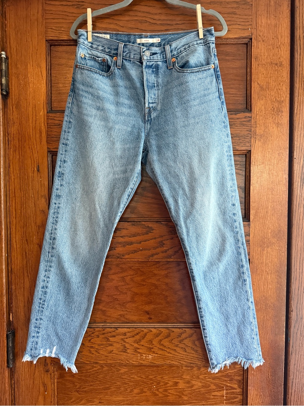 LEVI’S 100% Cotton Wedgie Buttonfly Jeans Raw Hem Slim Leg High Waisted 28
